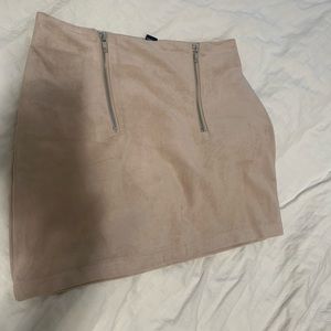 Mini skirt with accent zippers